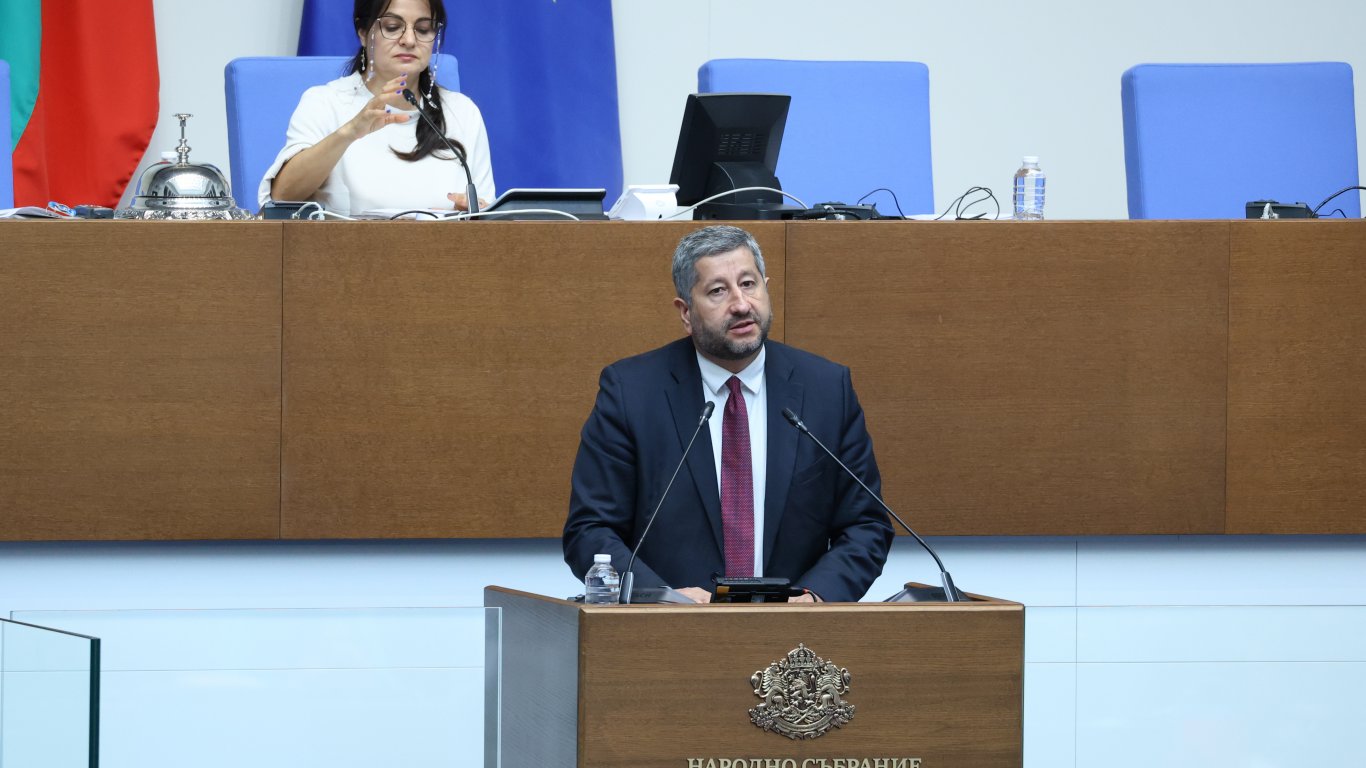 Христо Иванов очерта три задачи на конституционните промени 