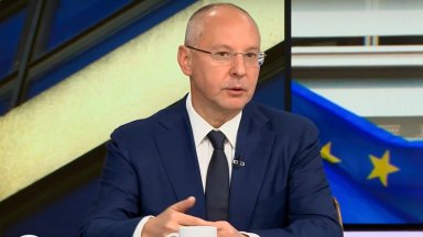 Така евродепутатът Сергей Станишев описа настоящата политическа ситуация в страната