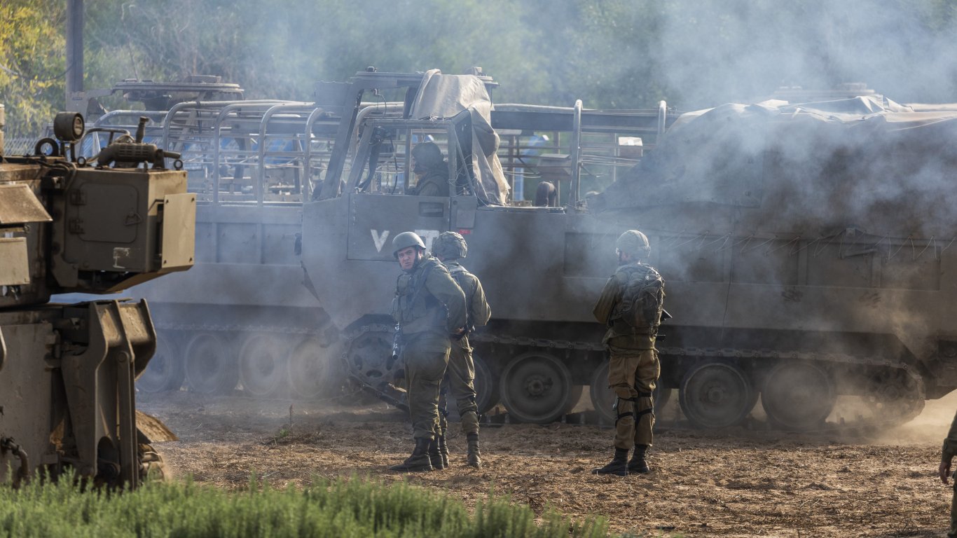 Израелската армия води "героични сражения" за освобождаване на заложниците край ивицата Газа