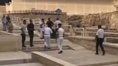 Египетски полицай стреля по израелски туристи и уби трима в Александрия