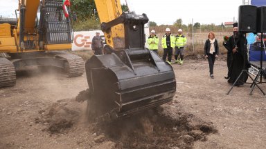 Първа копка на новата метростанция в столичния жк "Обеля" (снимки)