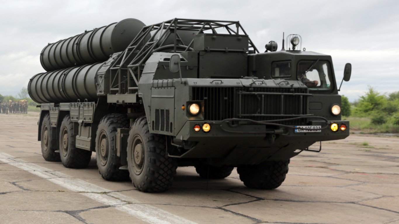 Оценки за предоставянето на ЗРК С-300 на Украйна и коментари за отбранителната индустрия