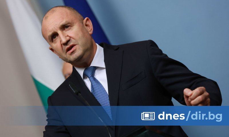 По време на срещата от ръководителите на службите за сигурност