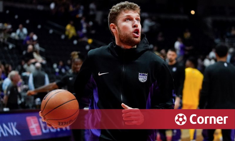 Vezenkov n’a pas joué une seule seconde avec Sacramento, déclenchant des rumeurs de transfert Vezenkov n’a pas joué une seule seconde avec Sacramento, déclenchant des rumeurs de transfert