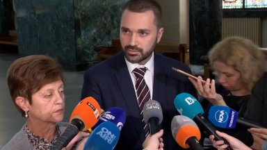 Чужденецът е разпространявал видеоклипа от мобилен телефон който е иззет снощи