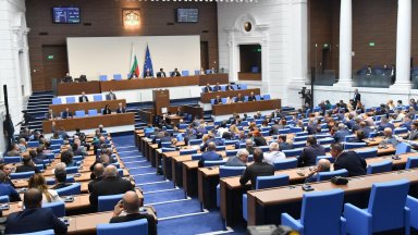 Това управление от самото начало е трудно и носи негативи