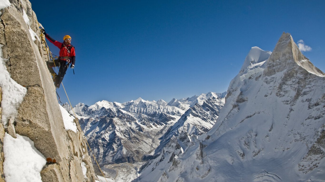 Легендарният американски алпинист Конрад Анкер пристига в България