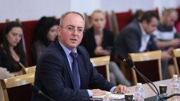 Зам.-министър: Няма административни ограничения пред въглищните централи и мините, решава пазарът