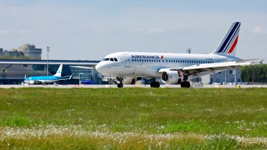 Според сайта на летище Лил полетите от Маракеш Женева и