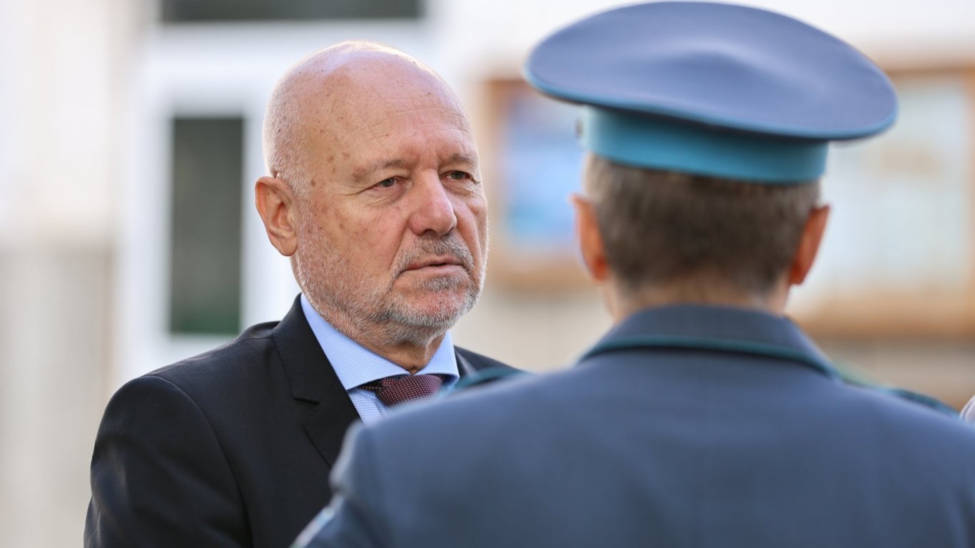 Тагарев: Не очакваме бежанска вълна заради конфликта в Газа