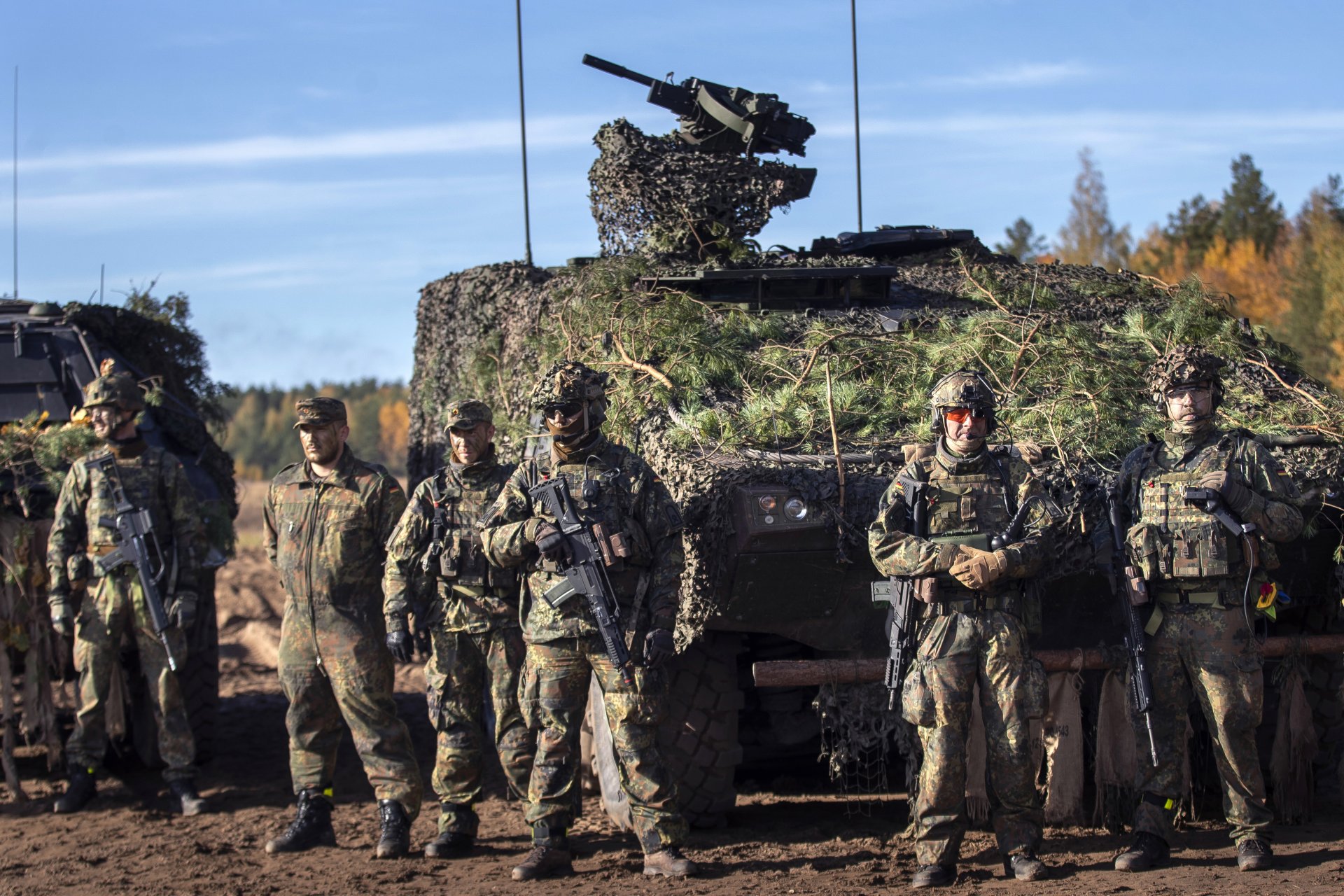 Германски военнослужещи по време на учение в Литва, проведено през октомври миналата година