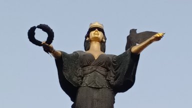 Само преди пет дни на 16 октомври кандидат за районен