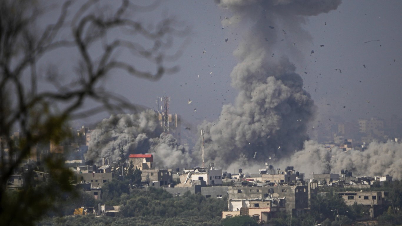 Бивш шеф на МИ-6: Израелската армия не е в състояние да унищожи напълно "Хамас"