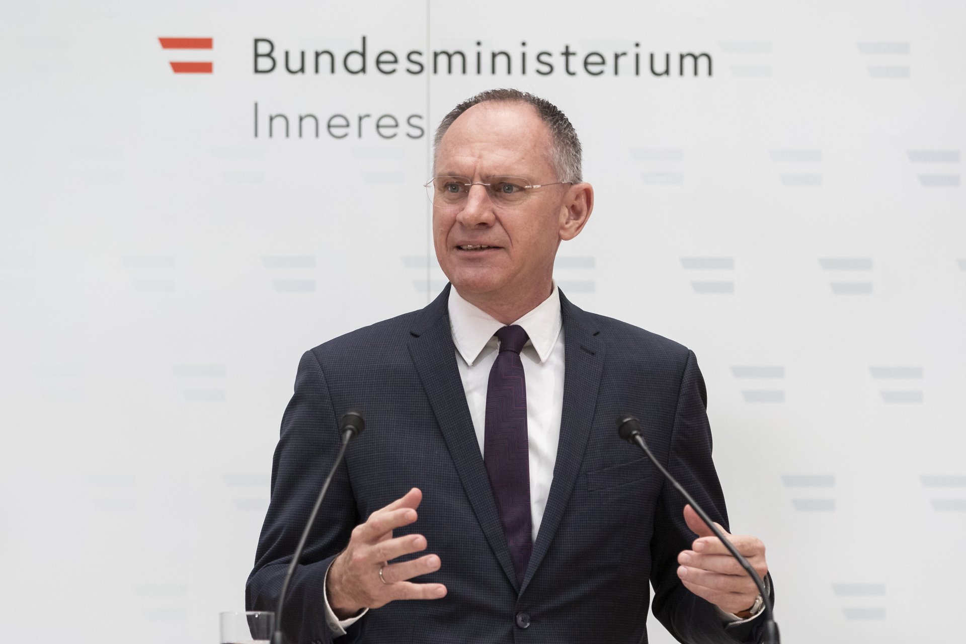 Австрийският министър на вътрешните работи Герхард Карнер