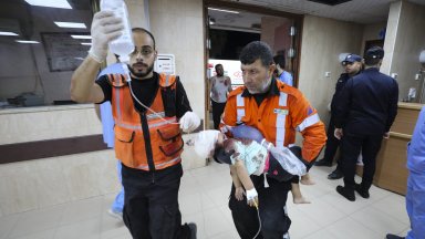 46 от общо 72 болнични заведения в анклава в това