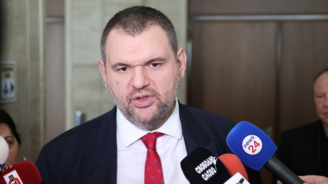 Пеевски отново настоя: "Лукойл" да си платят задълженията и да изпълняват закона