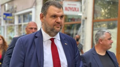 Очакваме министър председателят да информира писмено Народното събрание относно намеренията действията