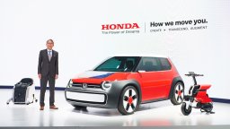 Honda плаща по 920 долара месечно на служители, които учат AI