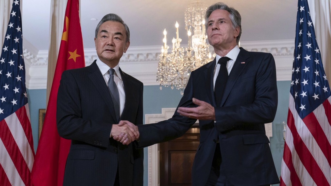 Топдипломатите на САЩ и Китай разговаряха във Вашингтон