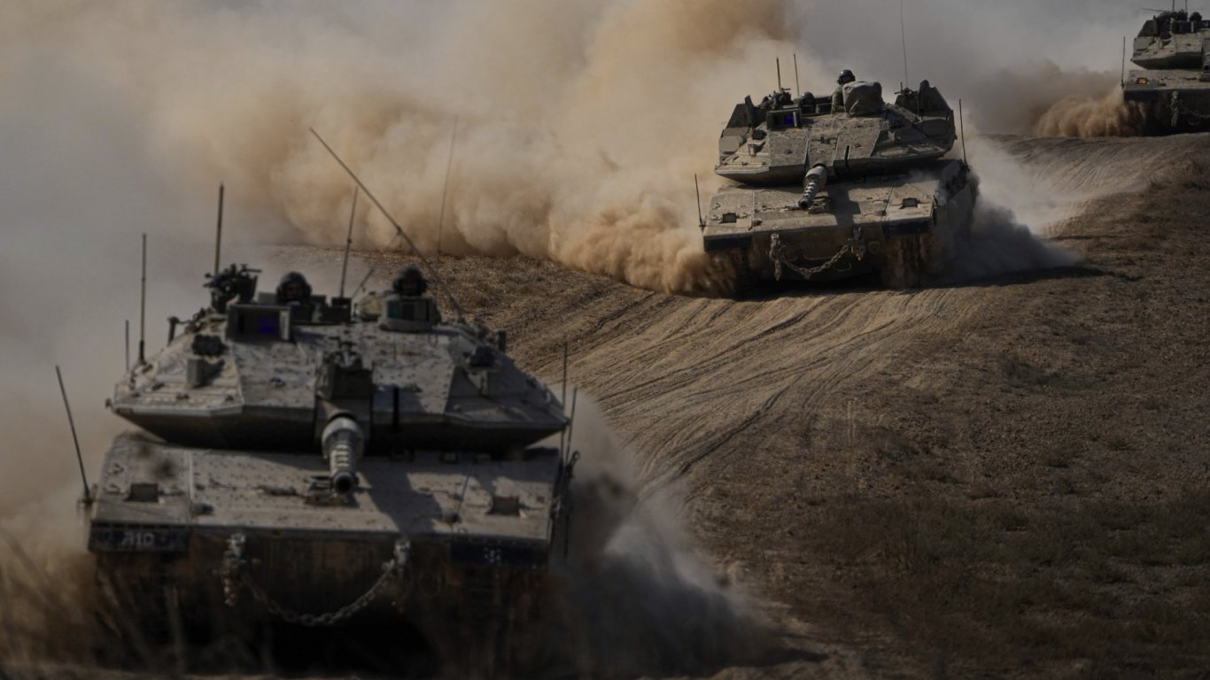 Израелската пехота атакува централния сектор на Газа, подкрепена от изтребители и дронове