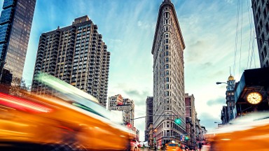 Емблематична сграда в сърцето на Манхатън се превръща в луксозен жилищен блок
