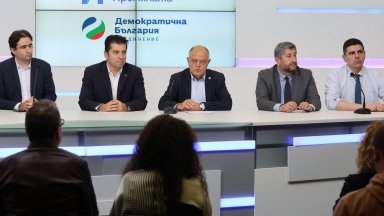 Според документа заместник министърът на електронното управление на кабинета Денков