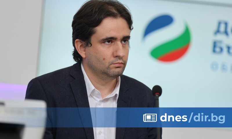 Във връзка с твърденията, че заедно с Кирил Петков съм