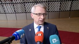 Денков от Брюксел: Машините са принтери, няма притеснения, но ще решава ЦИК
