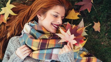 Есенна мода: Пет лесни и стилни начина за носене на шал