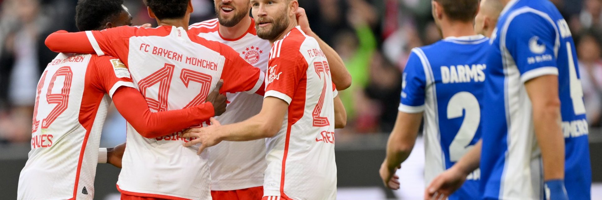 Байерн се оттегли на почивка при 0:0, а после вкара осем