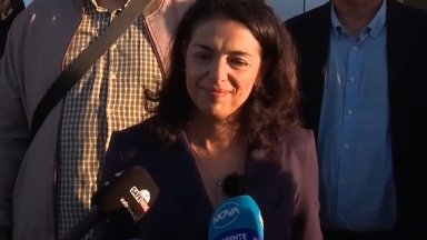 Тя пристигна в софийско училище за да даде своя вот