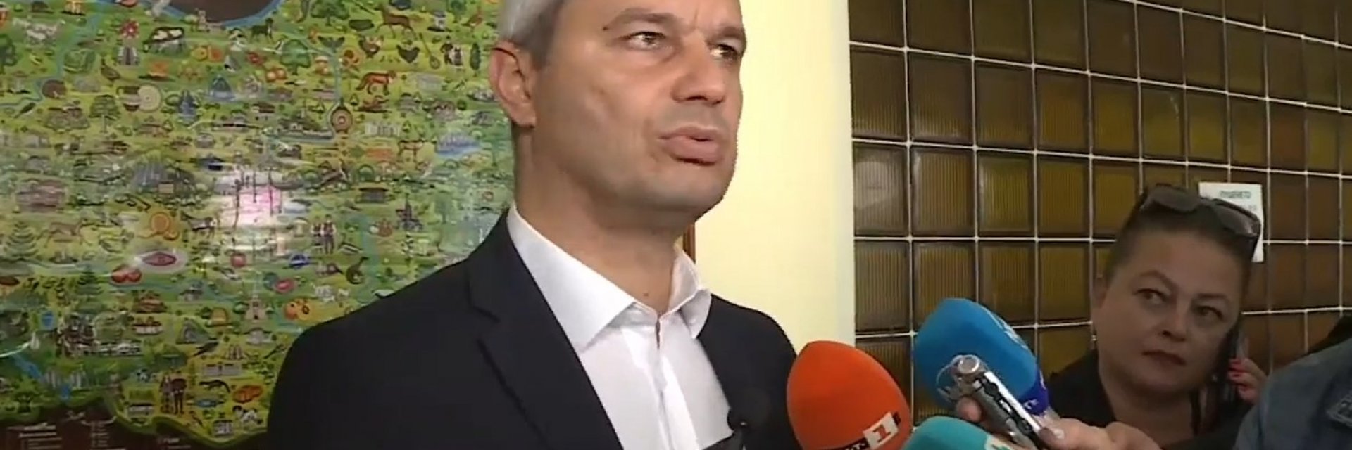 Костадин Костадинов: Гласувах да имаме това, което имахме като деца