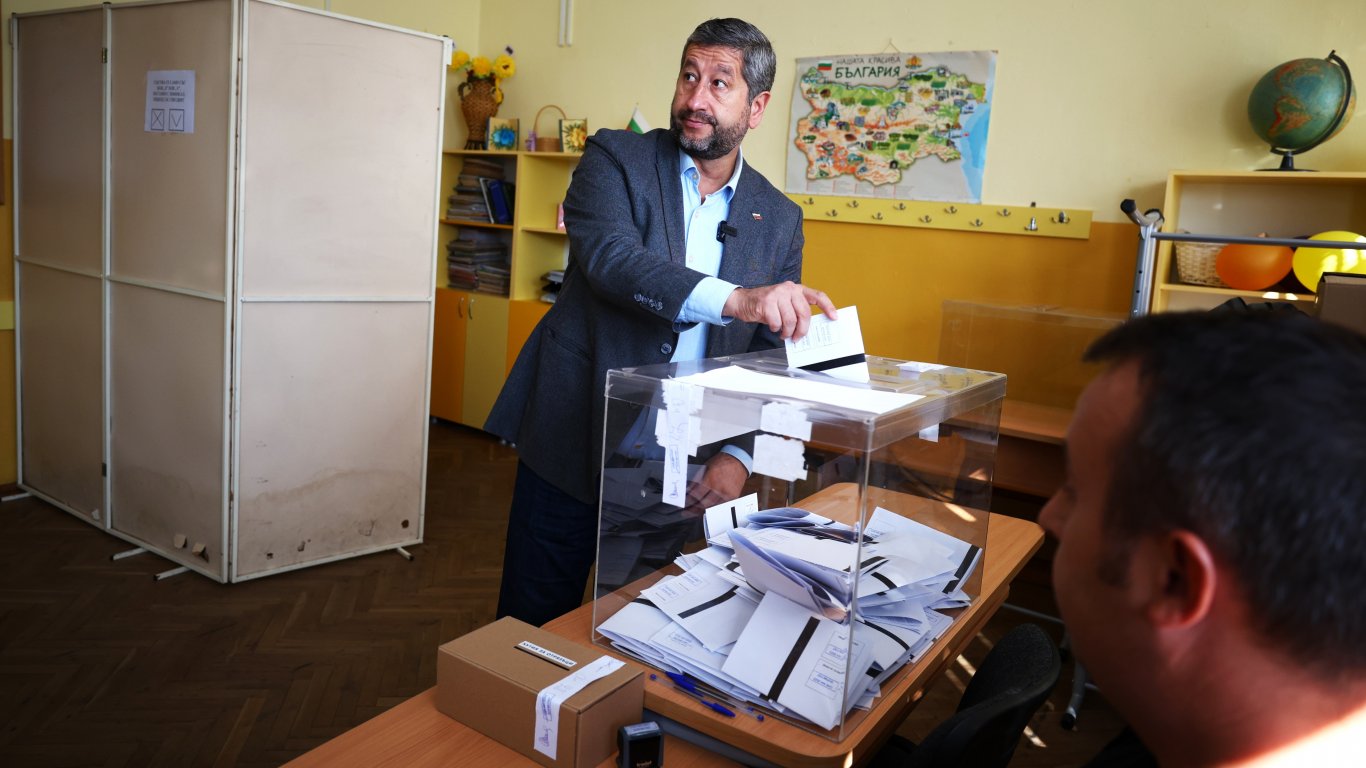 Христо Иванов: Готови сме за предсрочни избори, ако ГЕРБ оттеглят подкрепата си от кабинета