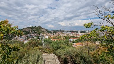 Данните показват че в пет от шестте района в схватка