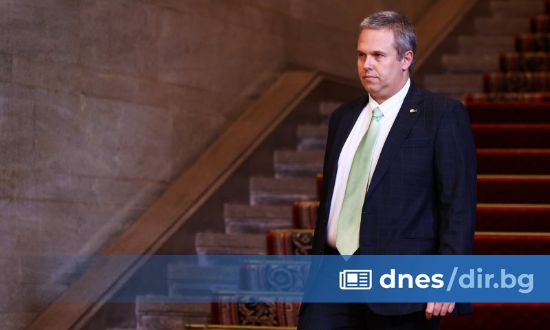 Екипите по сертифициране на МЕУ ще работят извънредно и ще