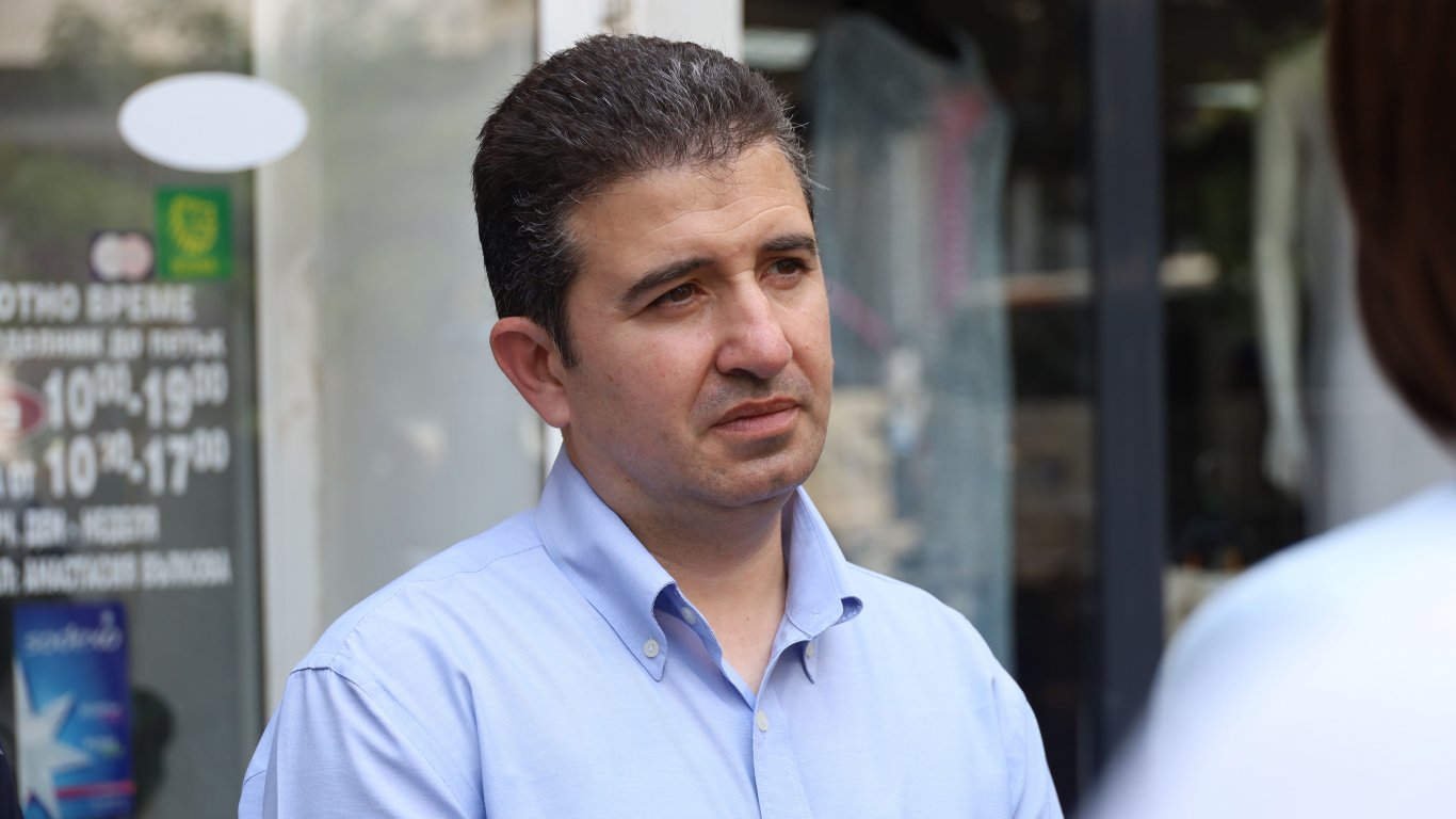Общинският председател на БСП в Бургас подава оставка