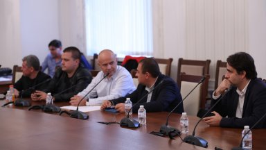 Депутатите трябваше да изслушат председателя на Държавна агенция Национална сигурност