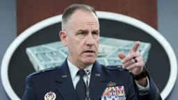 След десетки атаки по US бази в Сирия и Ирак Пентагонът изпраща на място стотици войници