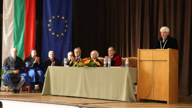 Освобождаването е във връзка с доклад на земеделския министър Кирил