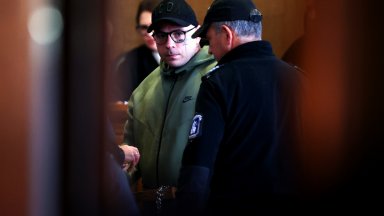 Тя трябва да изясни по какъв начин е възможно да