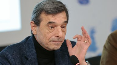 Извънредният труд по закон е ограничен Ограничение което в предприятията