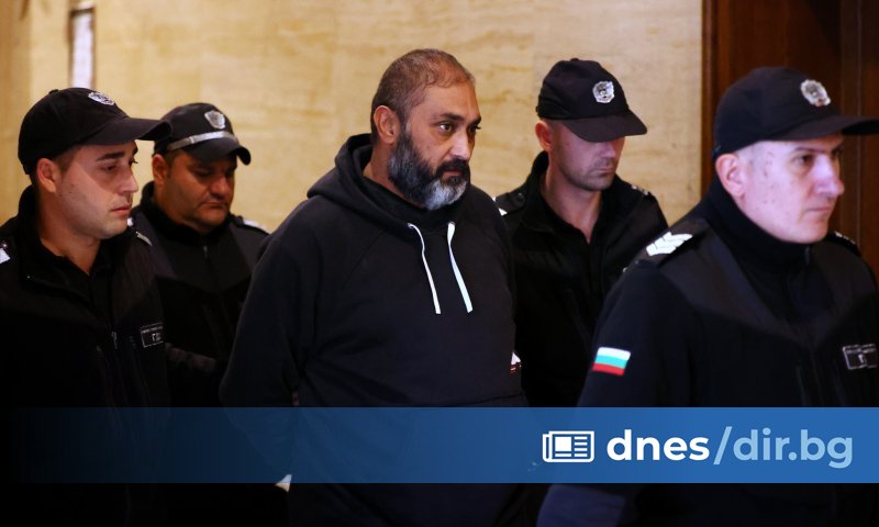 Искам по-лека мярка, каза пред съда Ал-Макуаси. Неговият адвокат Володя