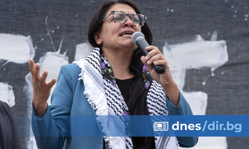 Във видео, публикувано в социалната мрежа Екс в петък вечерта,