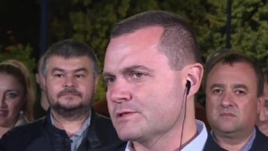 Според социалиста преизбирането му се дължи на прагматичното отношение на