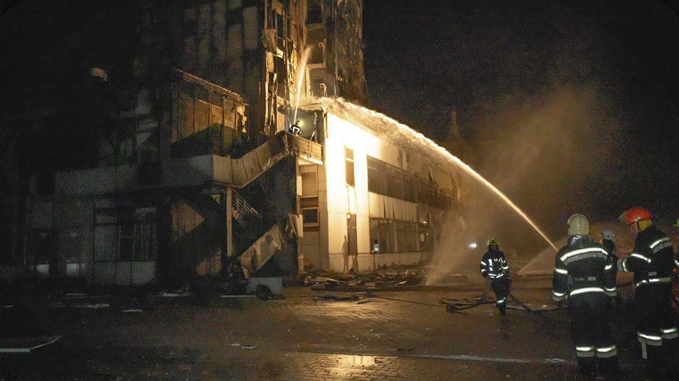 Силни експлозии разтърсиха Одеса (видео)