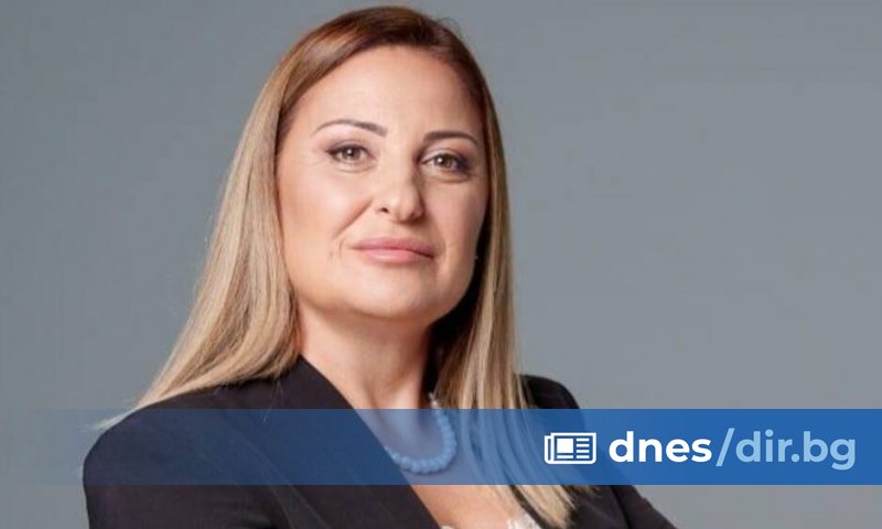 Гвоздейкова обаче не беше издигната от неговата формация ПП-ДБ, а