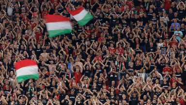 Унгарски ултраси пожелаха успех на българските в борбата срещу БФС