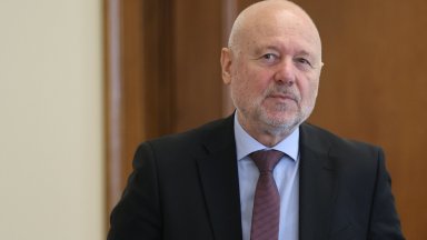 Министър Тагарев подчерта че дезинформацията е само един от инструментите
