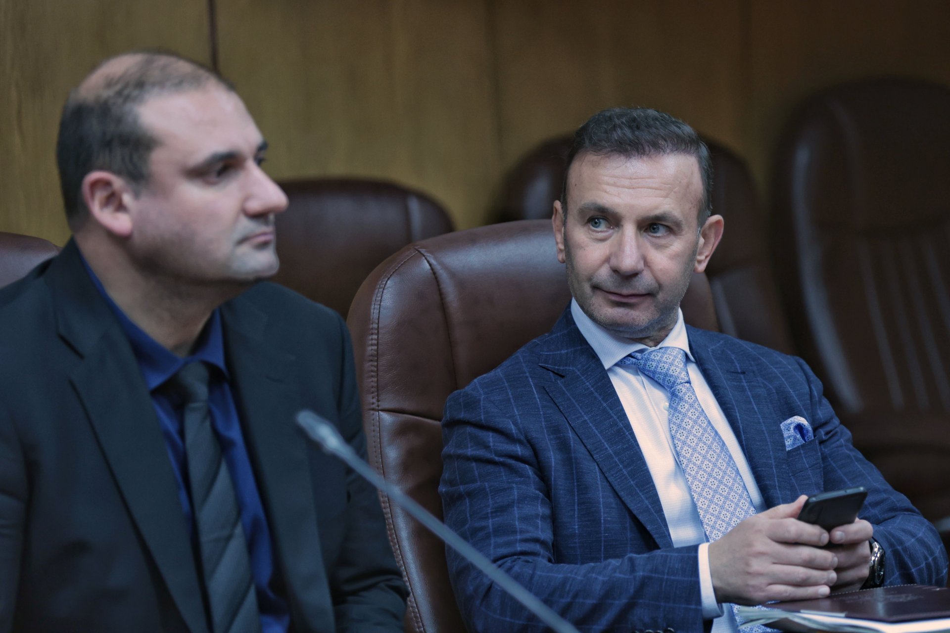 На снимката (от ляво надясно): заместник-главният секретар на МВР главен комисар Димитър Кангалджиев, главният секретар на МВР Живко Коцев