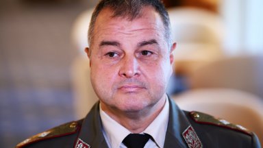 Нашата визия е да продължаваме да увеличаваме броя дронове за